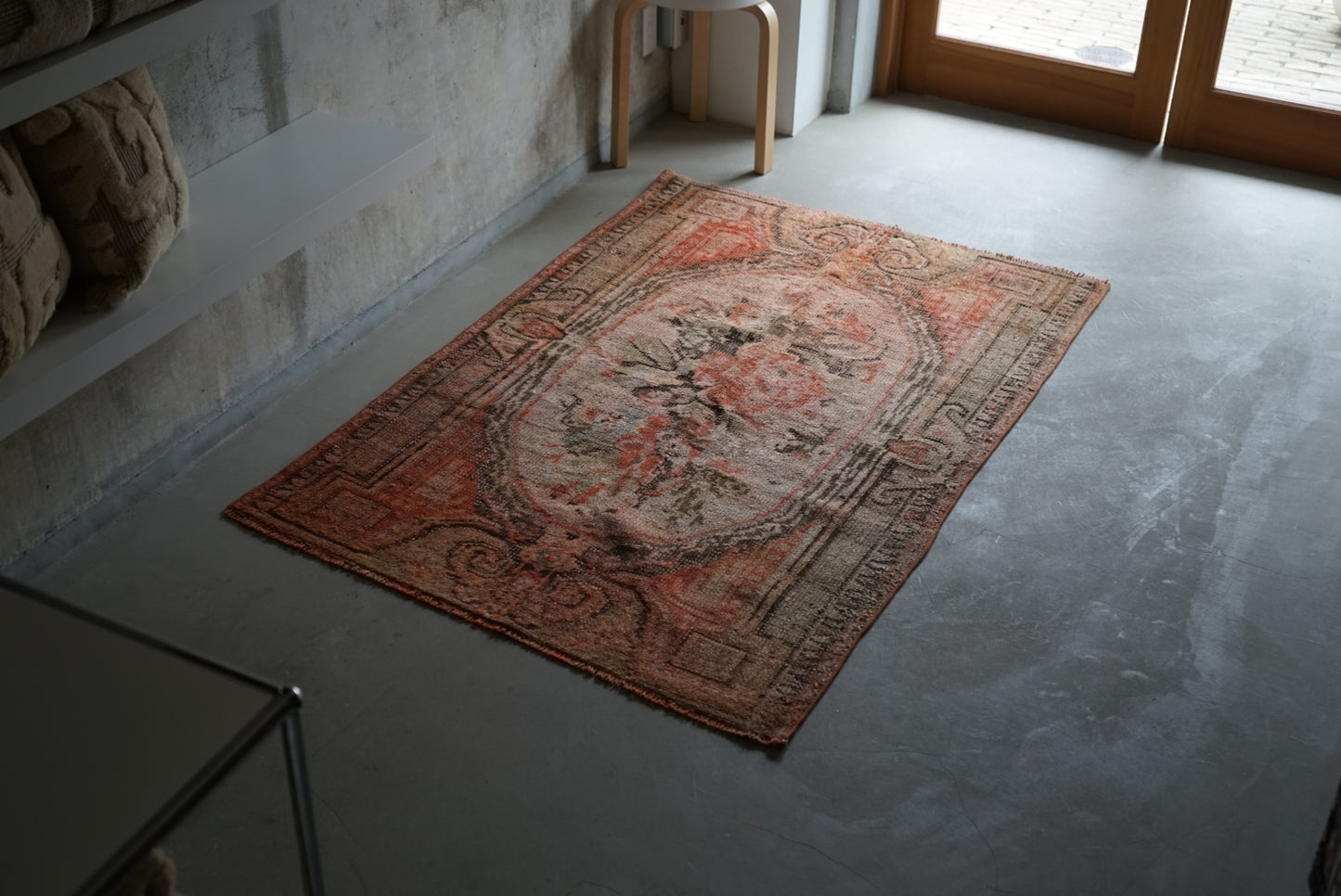 TURKEY OLD ISPARTA ROSE FLOWER 1950-1960年代 161 × 107.5 cm No.TR25129