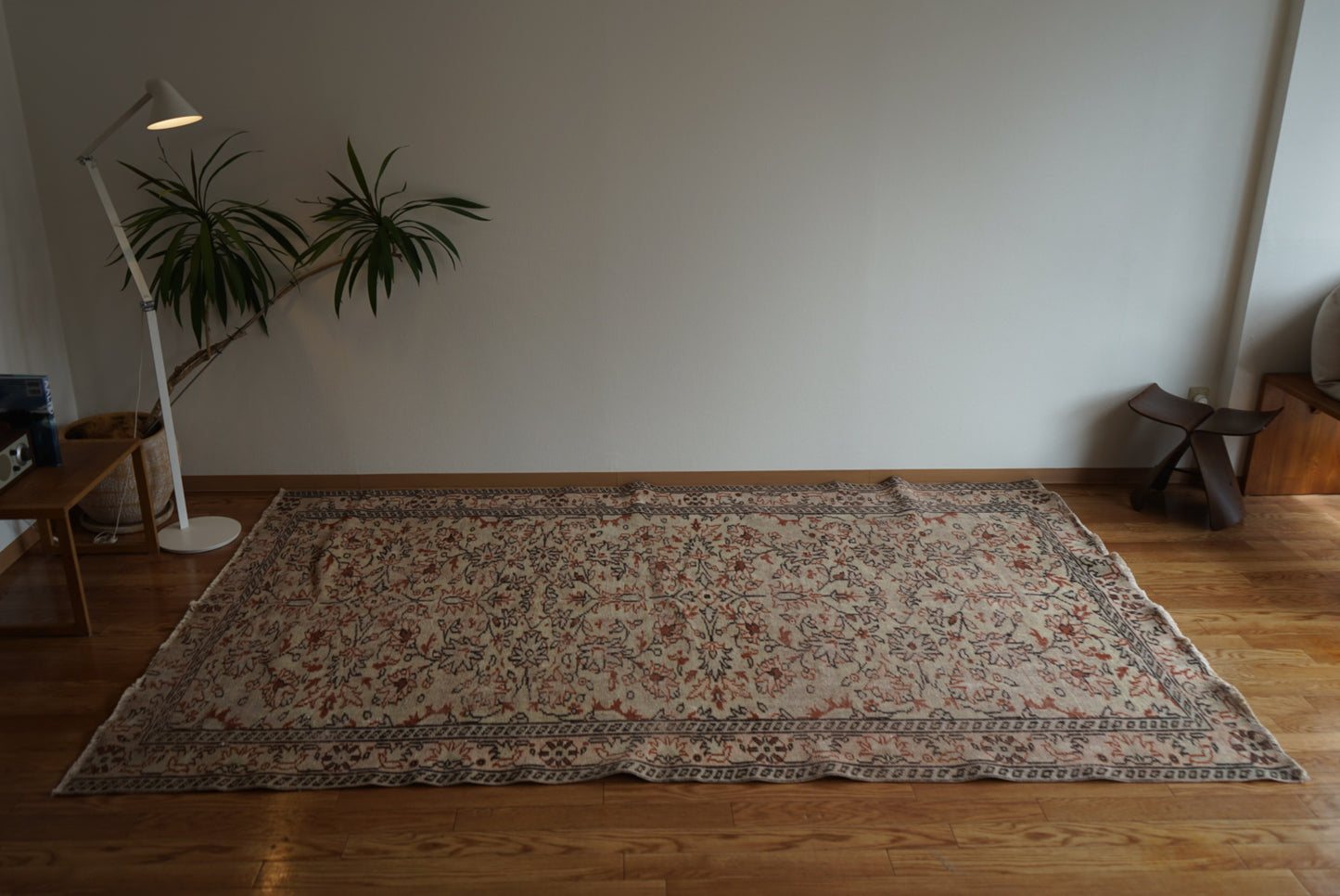 Türkiye Old Kayseri Olive , Beige Flower 1970年代 270 × 169 cm No.TR25389