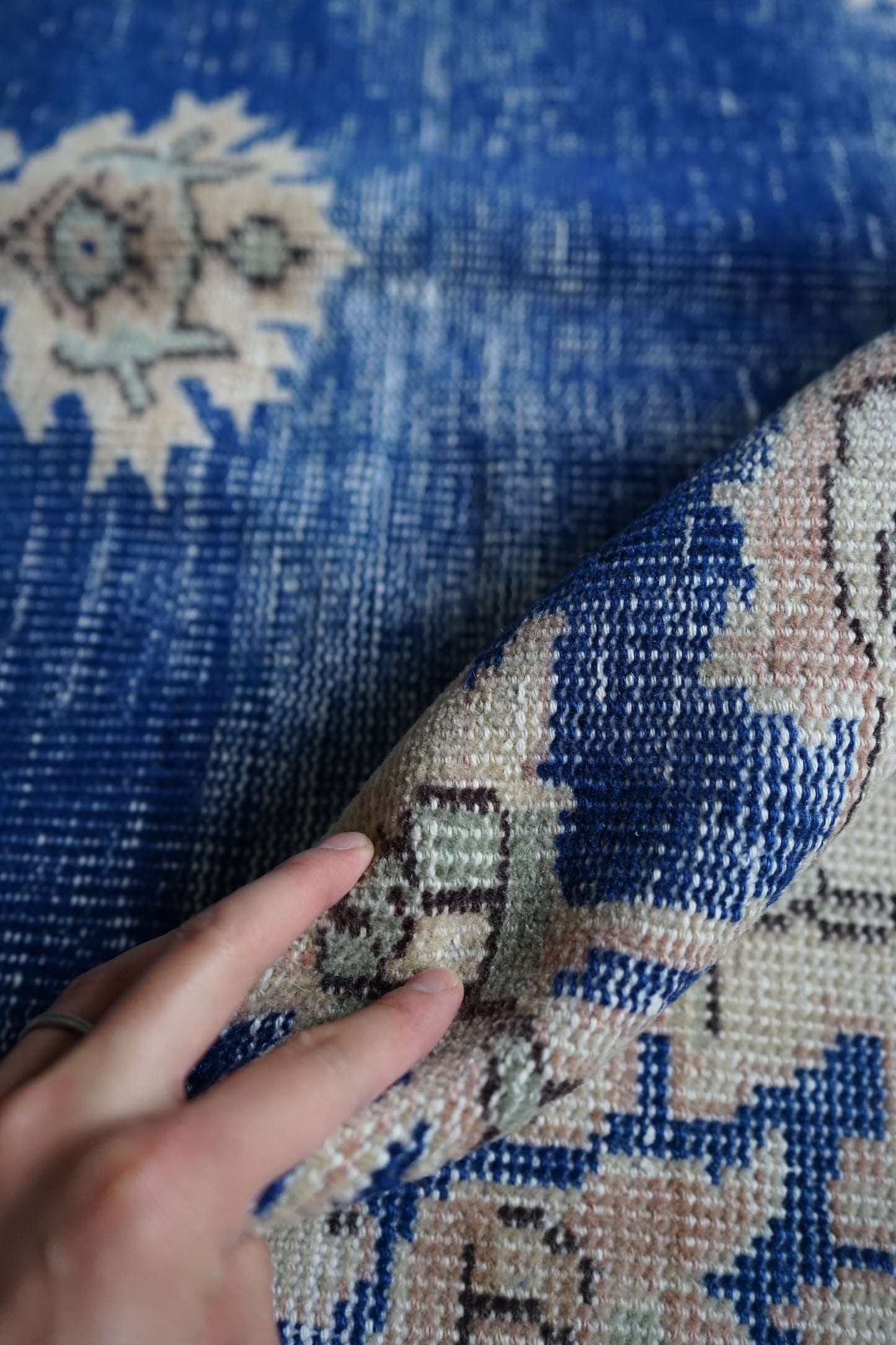 TURKEY OLD ISPARTA BLUE 1970年代 236 × 163 cm No.TR25205