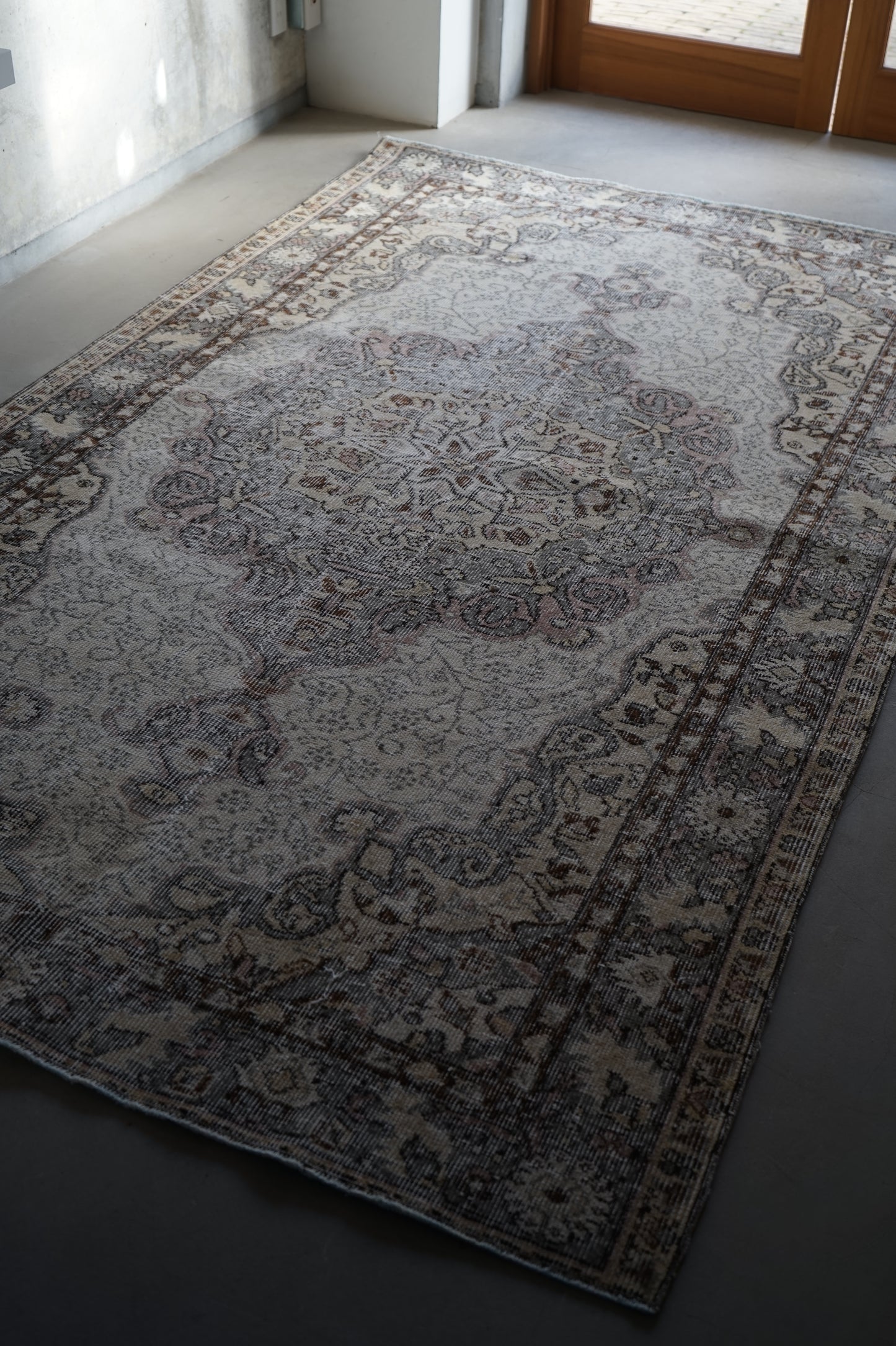 TURKEY OLD ISPARTA MOSS GREY 1970年代 251 × 146 cm No.TR25214