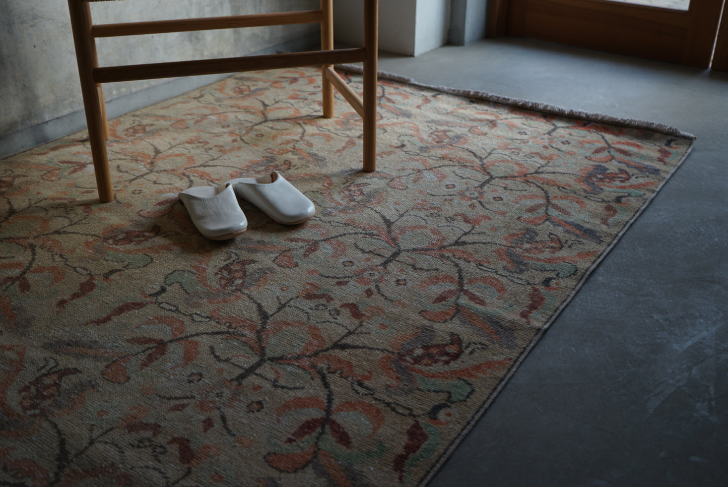 Türkiye Old Isparta Beige Floral 1970年代 218 × 136 cm No.TR25267