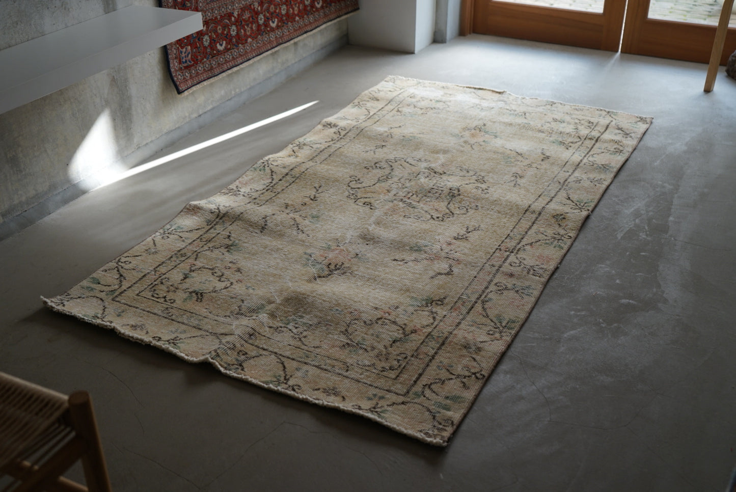 TURKEY OLD ISPARTA YELLOW BEIGE FLOWER 1970年代 194 × 106 cm No.TR25147