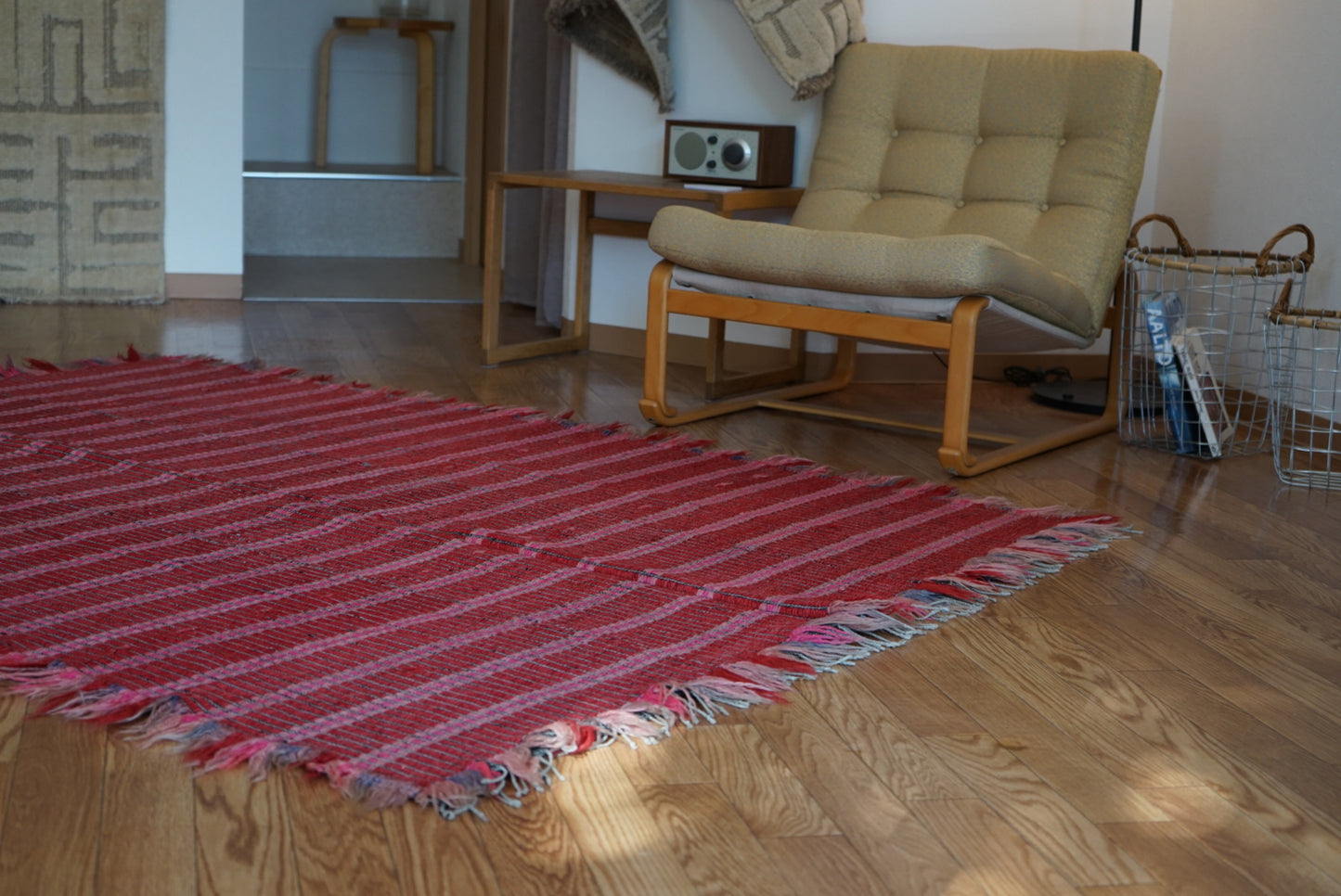 Türkiye Old Kilim Shaggy Pink , Red 1960年代 195 × 144 cm No.TR25546 / 国内送料無料・羊毛手織りキリム