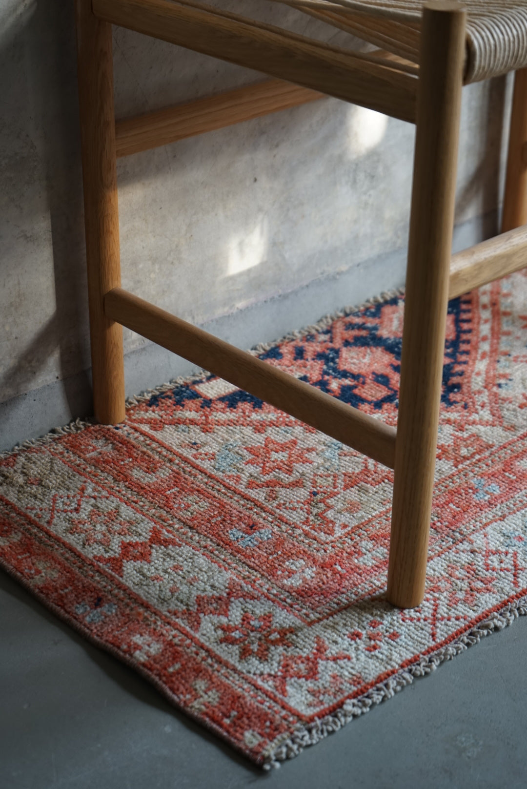 Türkiye Old Oushak Red Small size 1970年代 96.5 × 44 cm No.TR25241