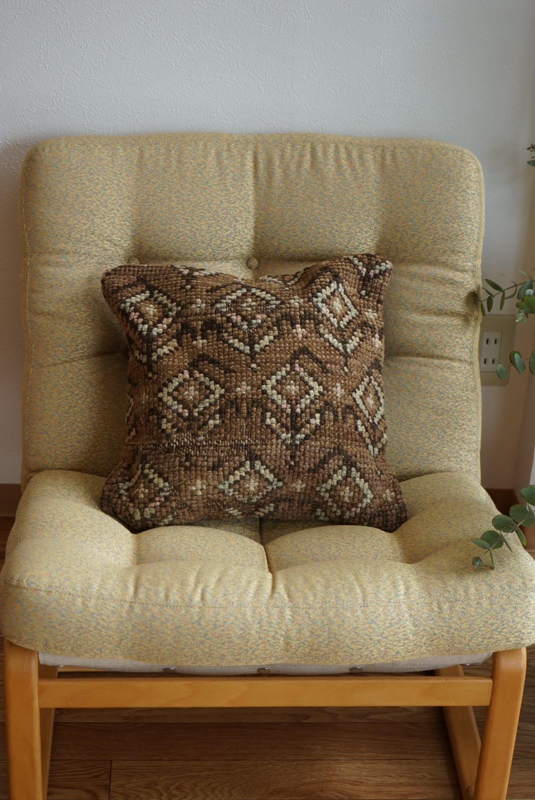 Türkiye Old Cushion Cover Brown Flower 40 × 40 cm No.TR25444