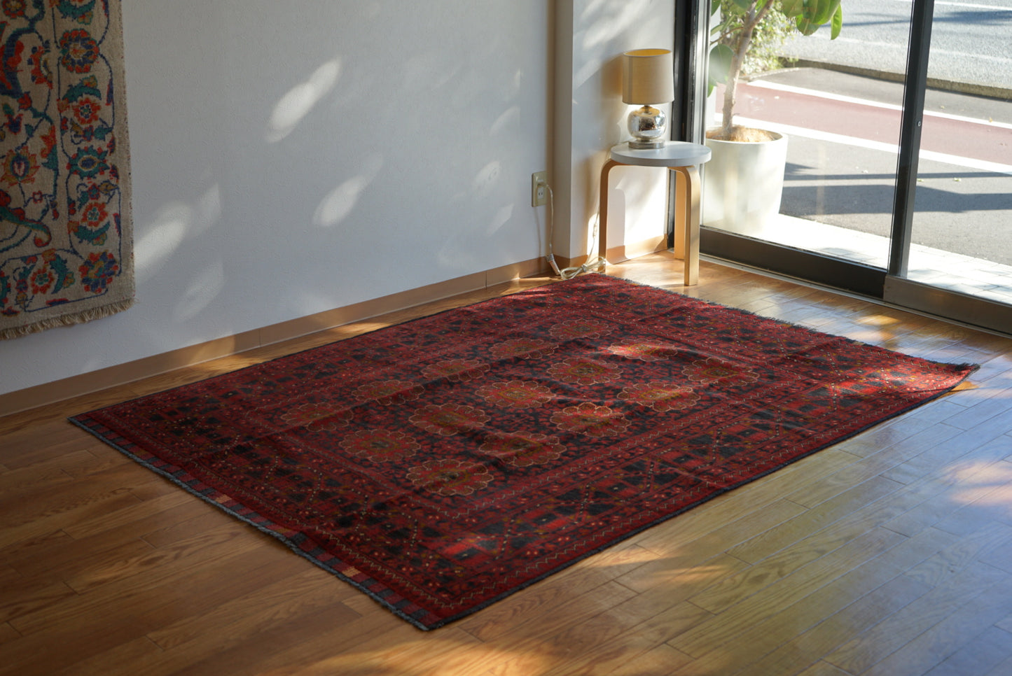 Afghanistan Vintage Turkmen Patnus Gull 1980年代 201 × 146.5 cm  No.AF2536 / 国内送料無料・羊毛手織り絨毯