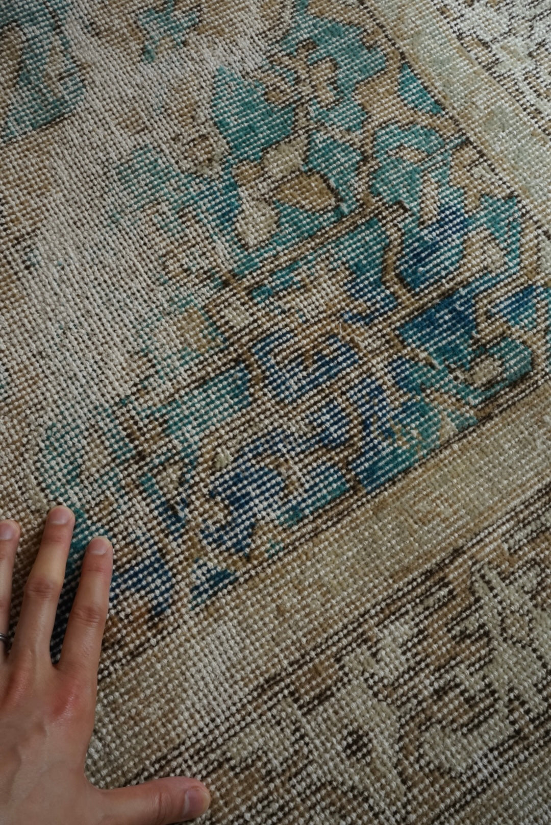 Türkiye Old Oushak Beige , Blue , Medallion 1960年代 227 × 132cm No.TR25454