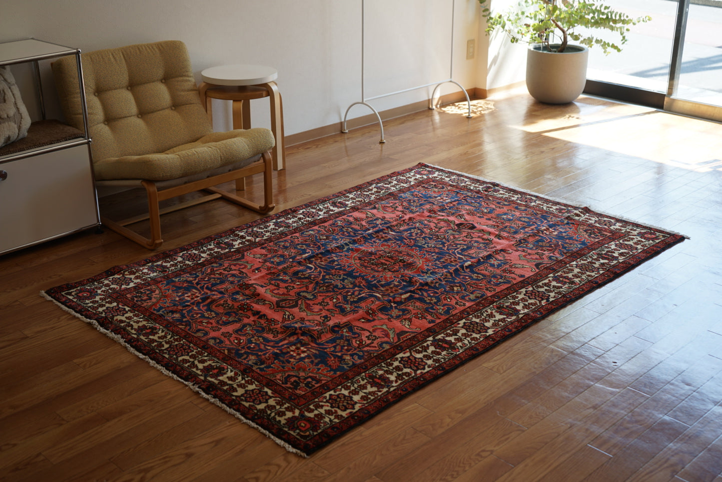 店頭販売 IRAN ANTIQUE TAFRESH ARAK 1720年代 207 × 138 cm