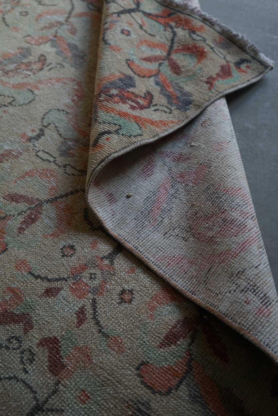 Türkiye Old Isparta Beige Floral 1970年代 218 × 136 cm No.TR25267