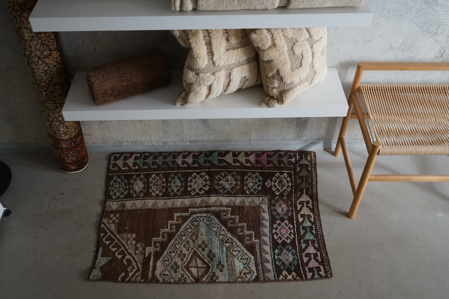 TURKEY VINTAGE SMALL BROWN RUG 93.5 × 70 cm No.TR25167