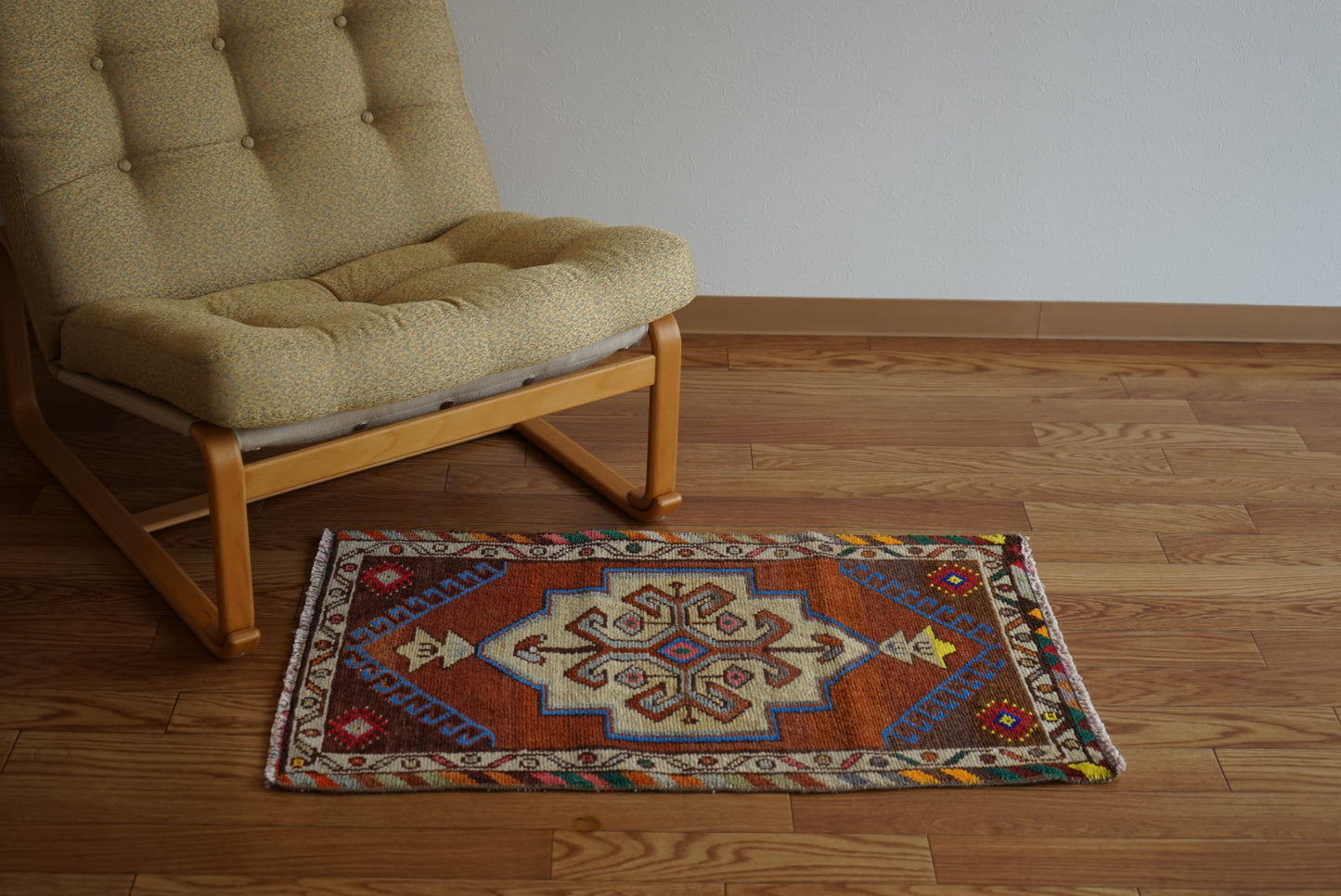 Türkiye Old Oushak Brown 1970年代 83 × 51 cm No.TR25425