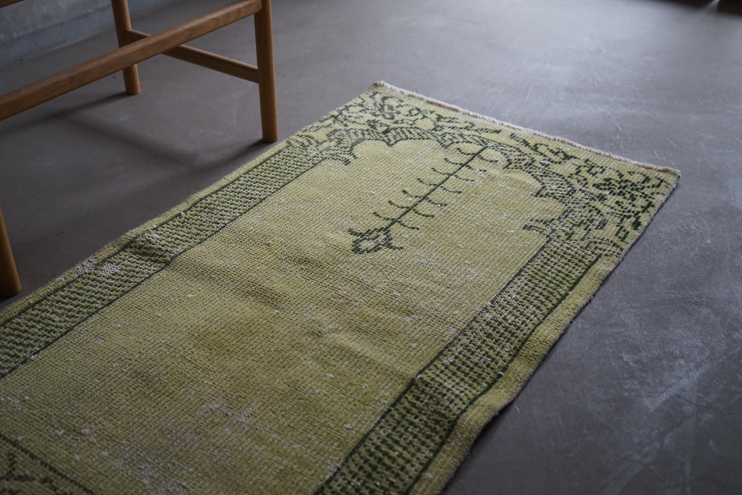 TURKEY OLD ISPARTA ARTICHOKE 1970年代 116 × 66 cm No.TR25201