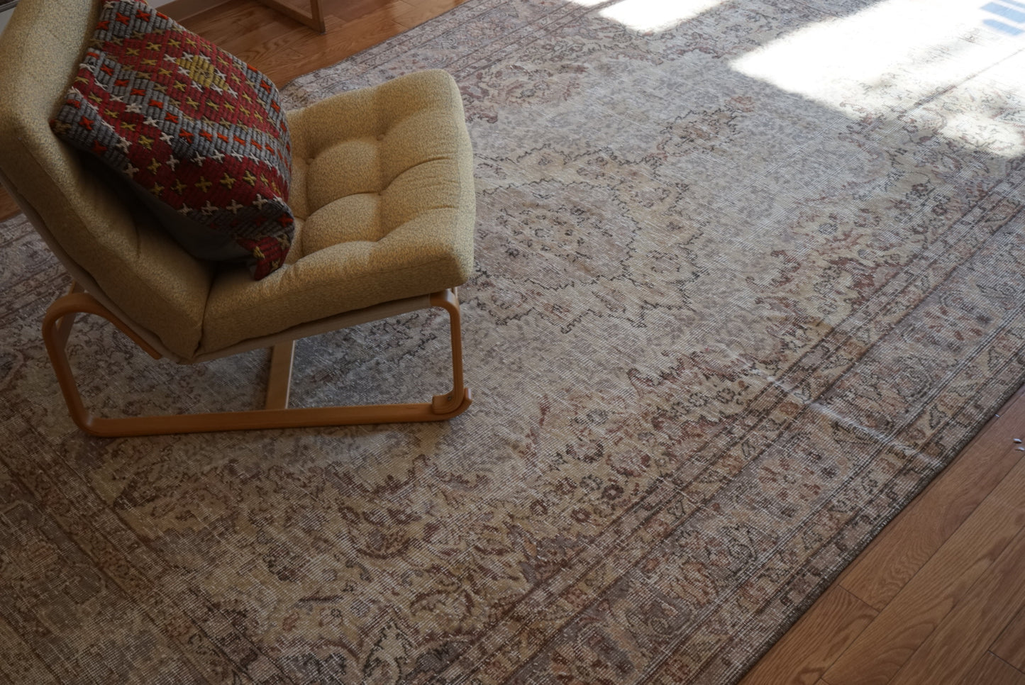 Türkiye Old Isparta Medallion Beige , Glay 1960年代 284 × 183.5 cm No.TR25476