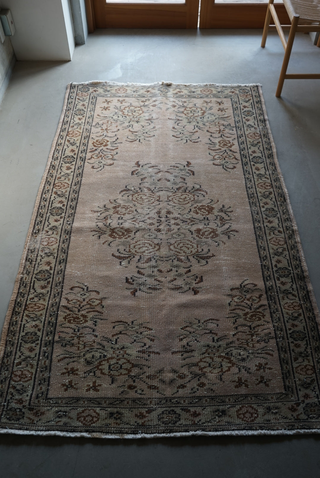 Türkiye Old Isparta Floral Rich Color Beige, Olive 1970年代 195 × 113 cm No.TR25259