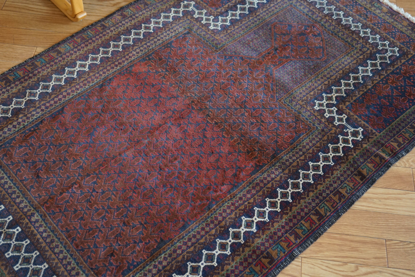 Afghanistan Old Baluch Prayer Rug 1970年代 155 × 100 cm  No.AF2541 / 国内送料無料・羊毛手織り絨毯