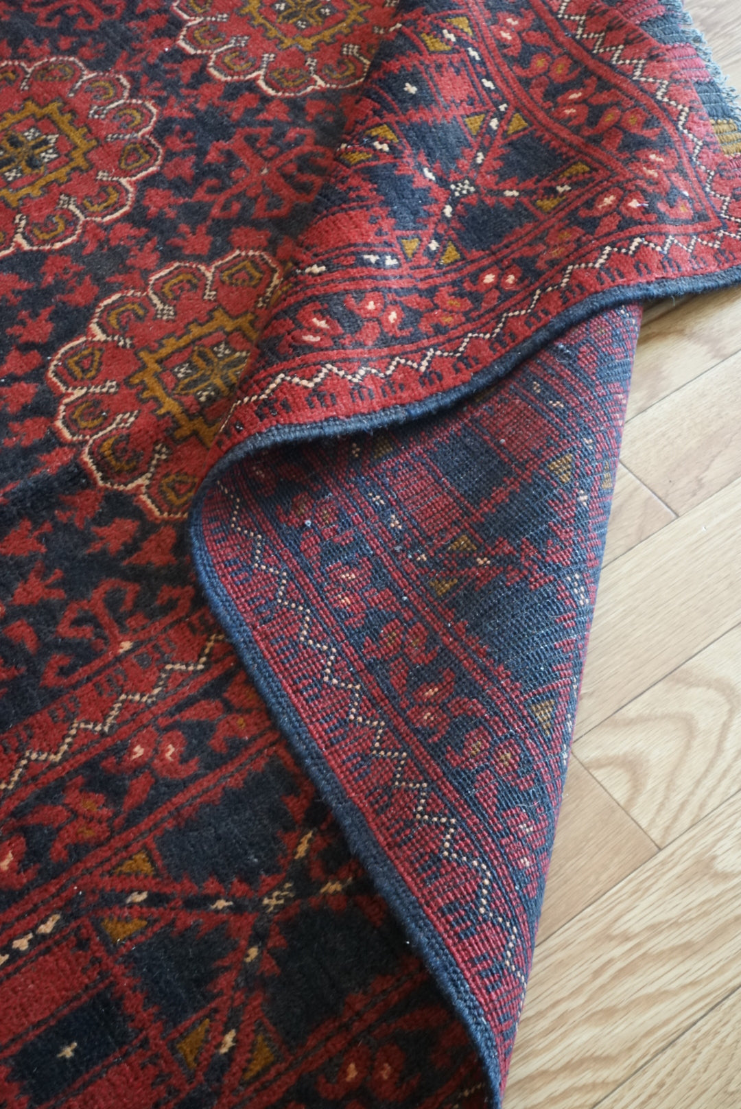 店頭販売 Afghanistan Vintage Turkmen 1980年代 201 × 146.5 cm  No.AF2536 / 国内送料無料・羊毛手織り絨毯