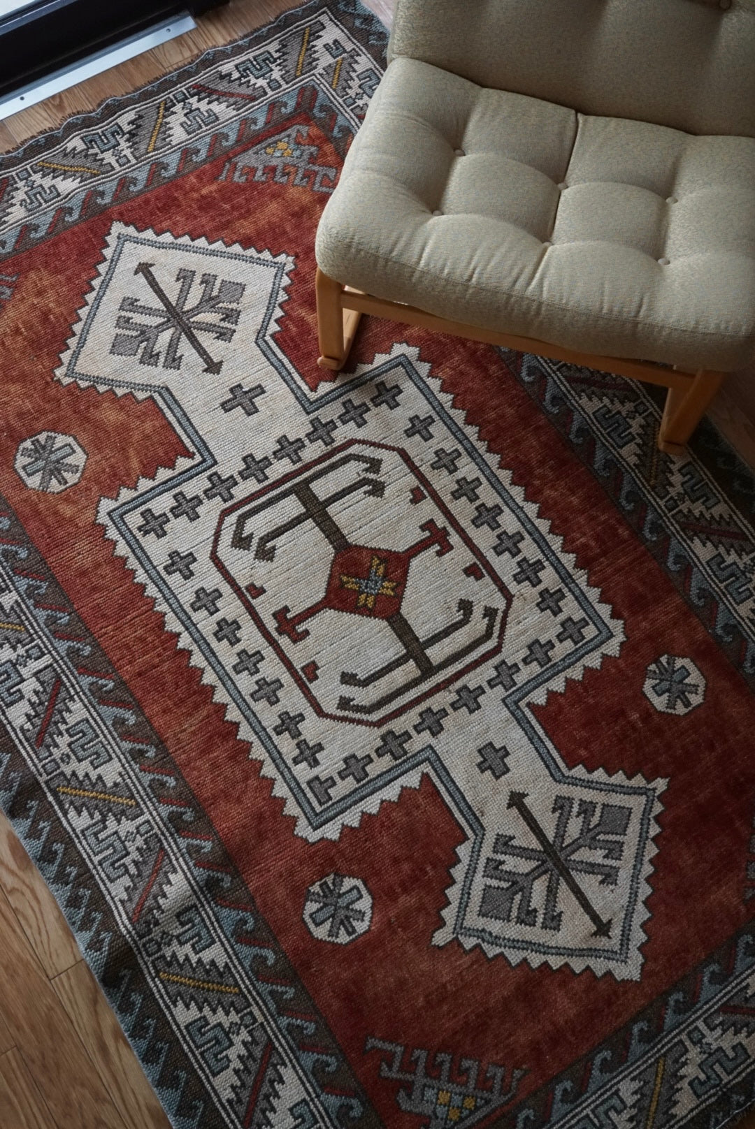Türkiye Old Eastern Anatolia Orange Medallion 1960年代 194 × 121 cm No.TR25400