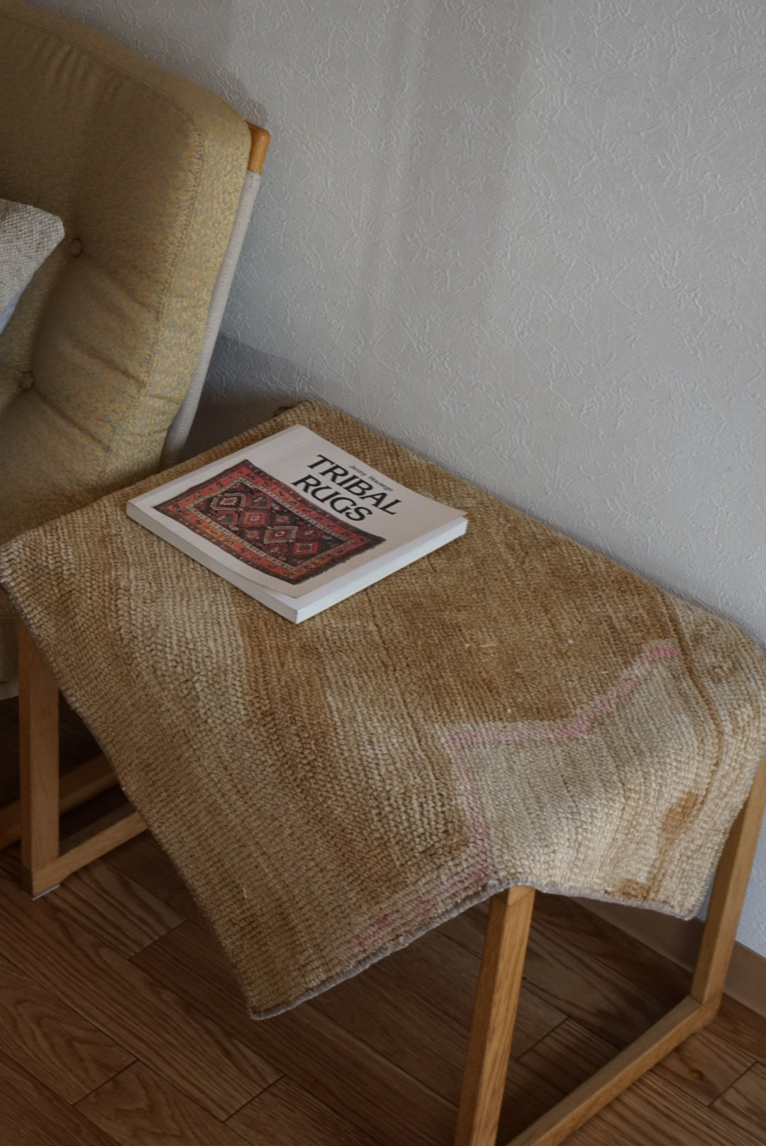Türkiye Vintage Oushak Beige , Pink ,1989年代 69.5 × 58 cm No.TR25512 / 国内送料無料・羊毛手織り絨毯