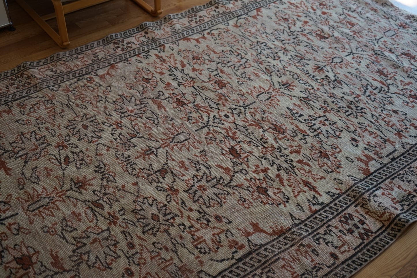Türkiye Old Kayseri Olive , Beige Flower 1970年代 270 × 169 cm No.TR25389
