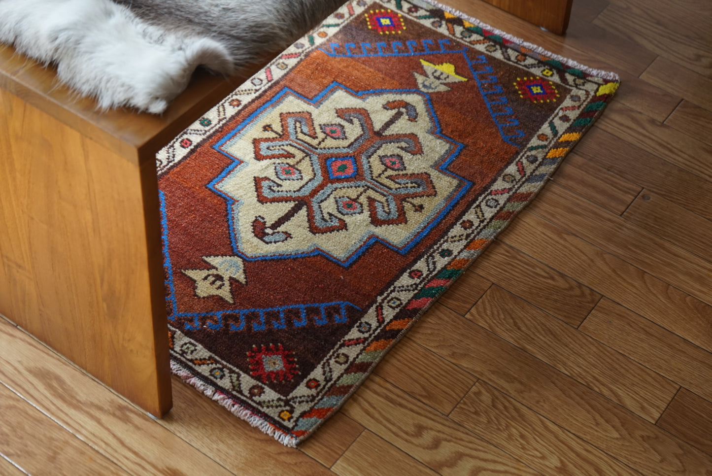 Türkiye Old Oushak Brown 1970年代 83 × 51 cm No.TR25425