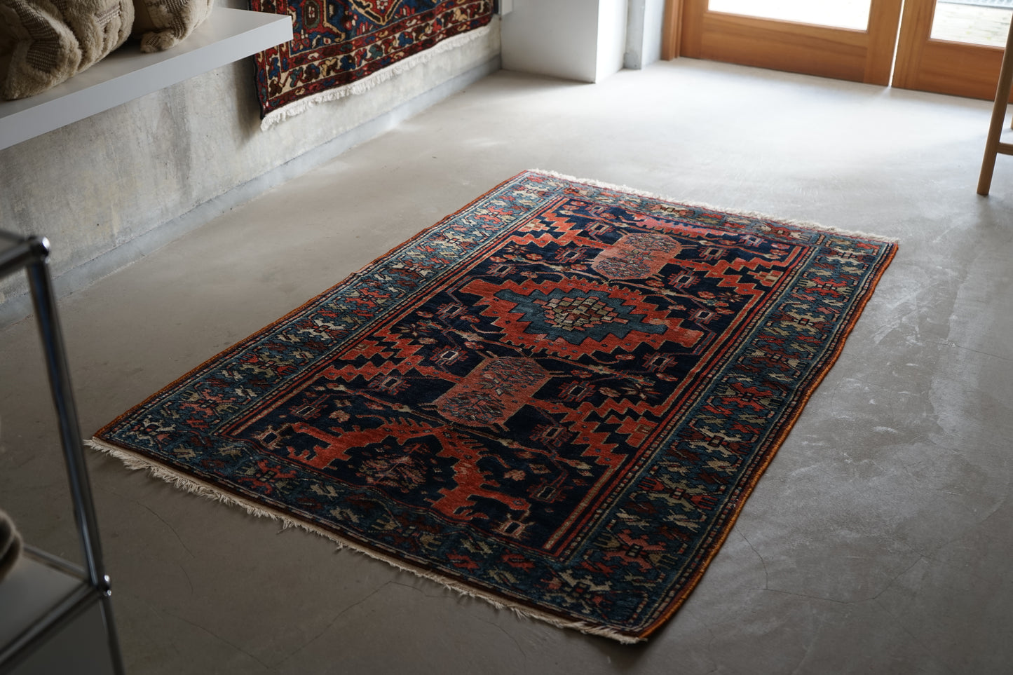 店頭販売 IRAN ANTIQUE BAKHTIARI 1820-1840年代 151 × 101 cm