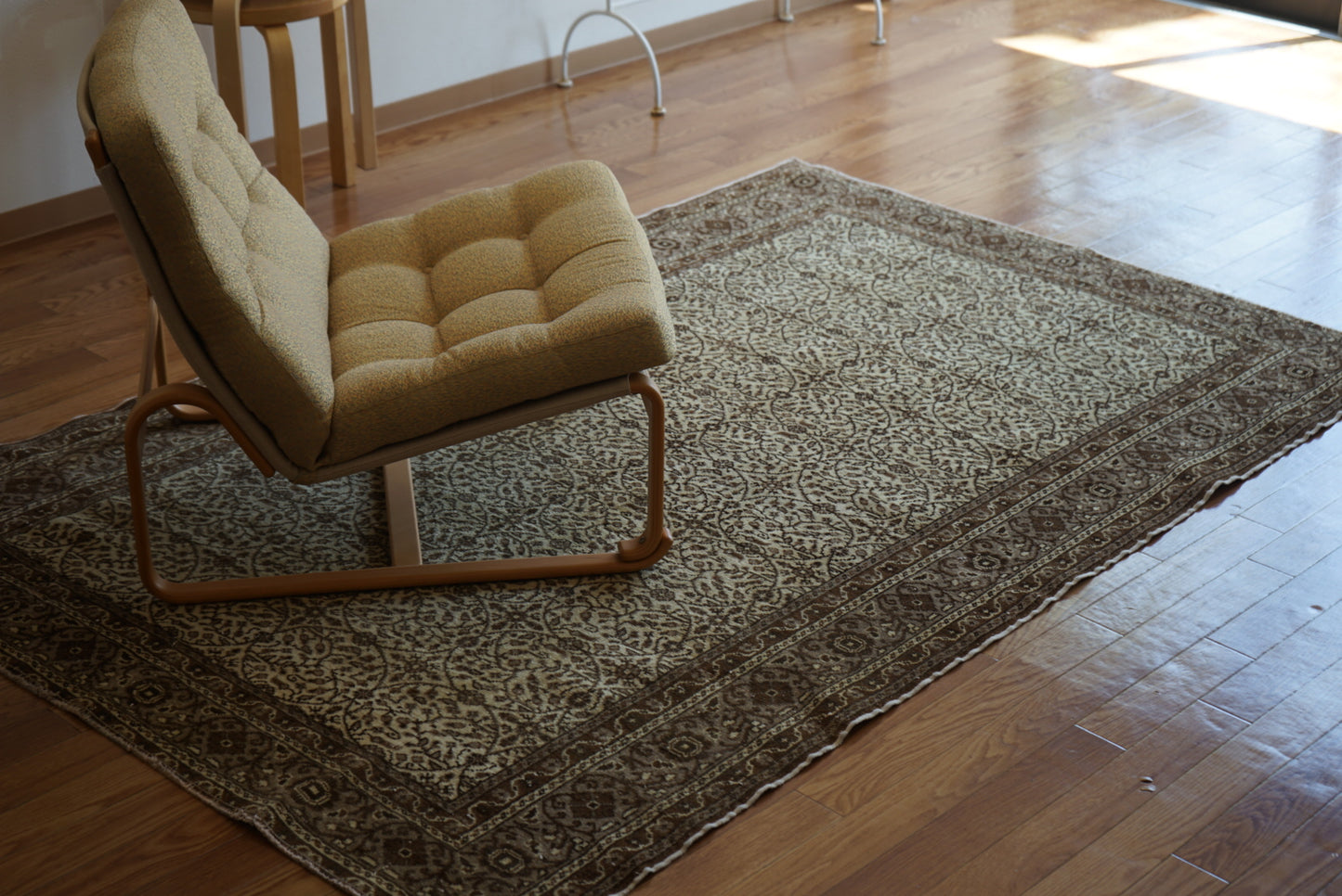 Türkiye Old Kayseri Beige , Brown Flower 1970年代 210 × 142 cm No.TR25388