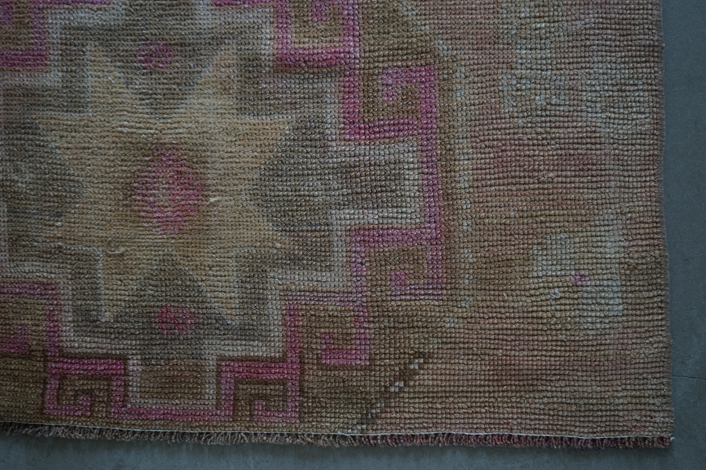 Türkiye Old Oushak Small Size 1970年代 131 × 99 cm No.TR25220