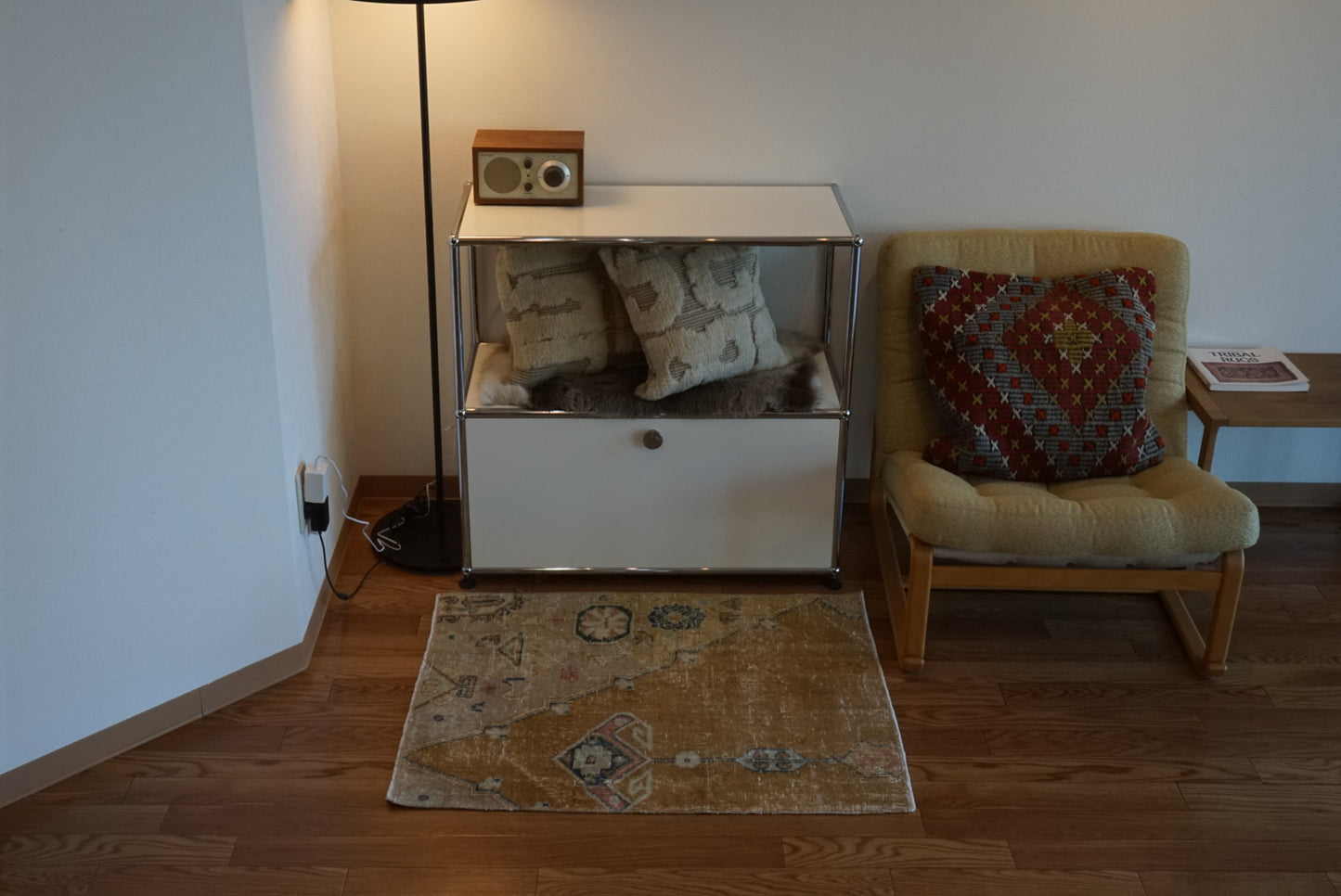 Türkiye Old Oushak Beige , Brass 1970年代 85 × 70 cm No.TR25479 / 国内送料無料