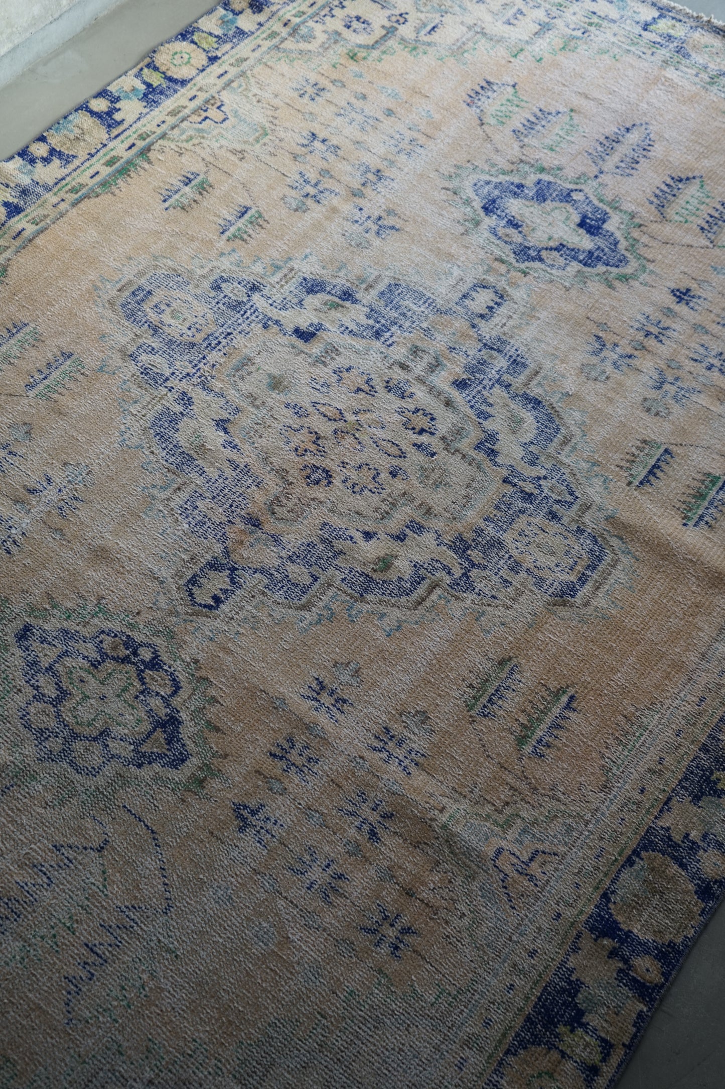 Türkiye Old Isparta Beige Blue 1970年代 246 × 159 cm No.TR25226