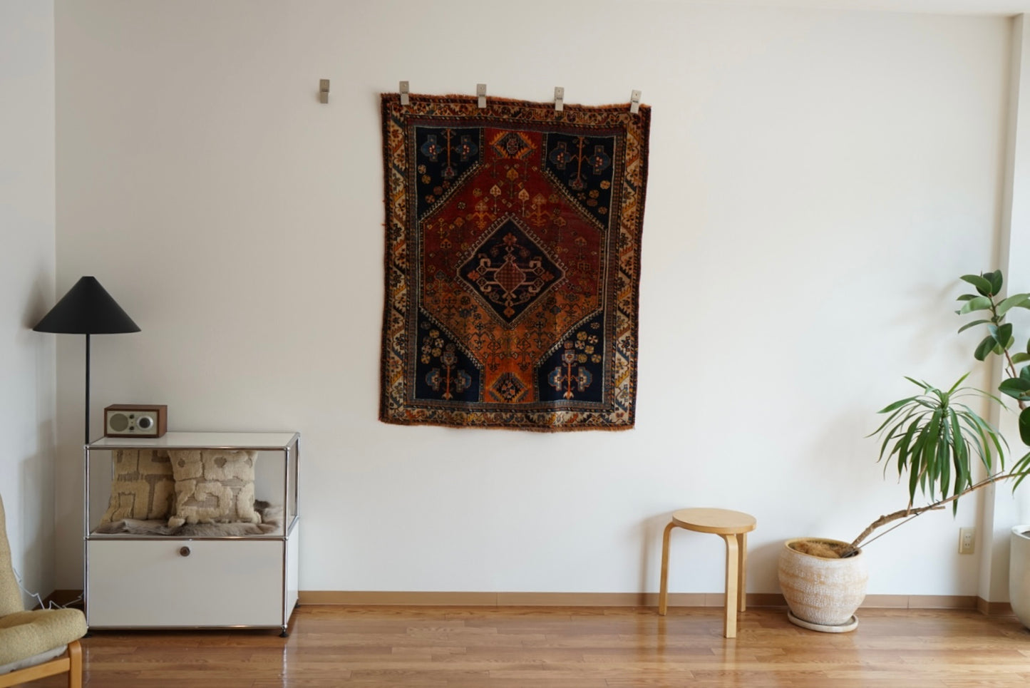 店頭販売 IRAN ANTIQUE QASHQAI BOLVALDI 1860年代 136 × 108 cm / 4'4" × 3'5" ft