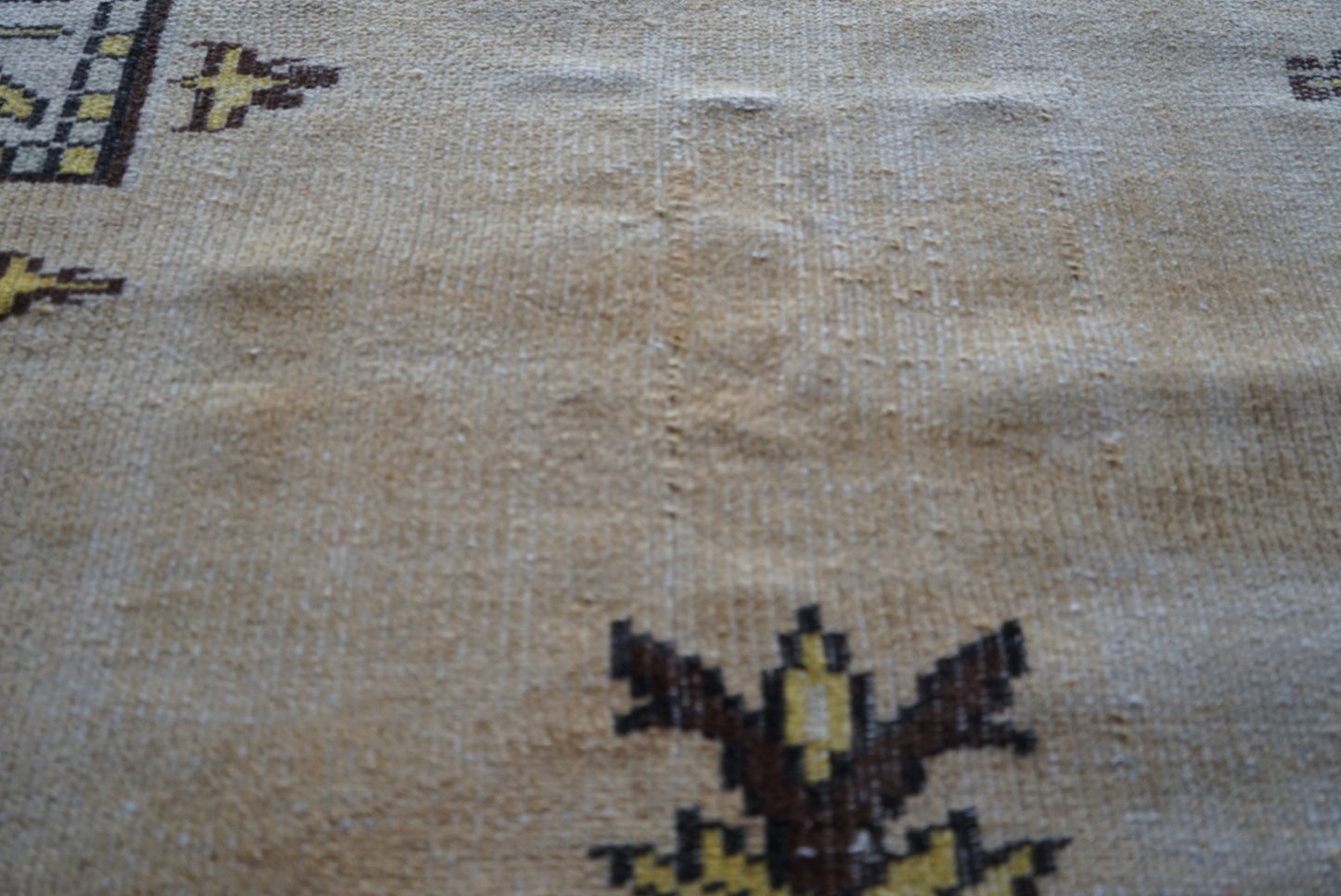 Türkiye Old Isparta Yellow Beige 1970年代 248 × 149 cm No.TR25229