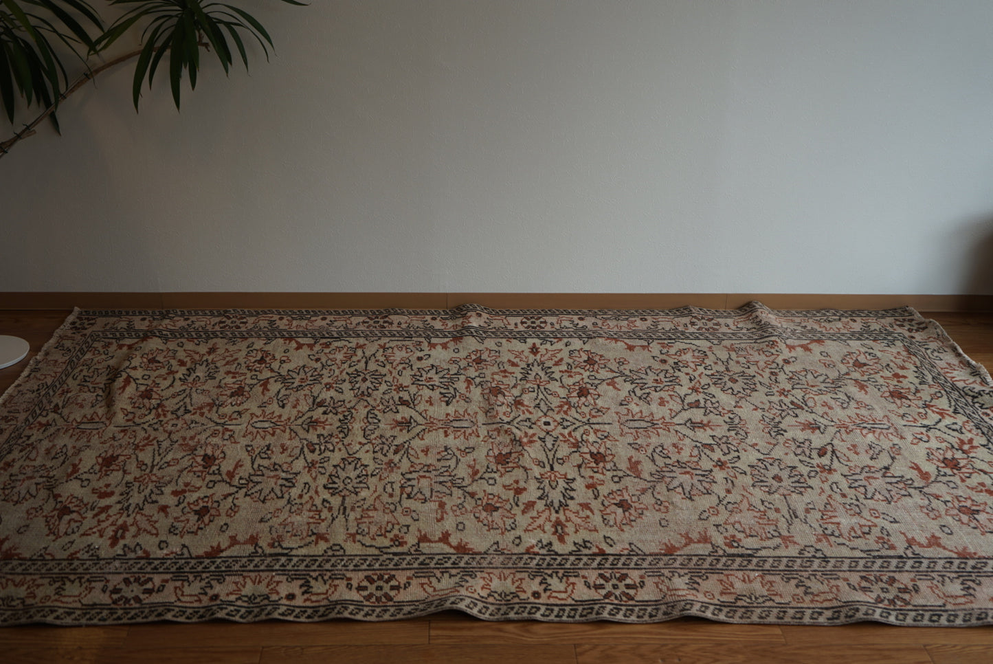 Türkiye Old Kayseri Olive , Beige Flower 1970年代 270 × 169 cm No.TR25389