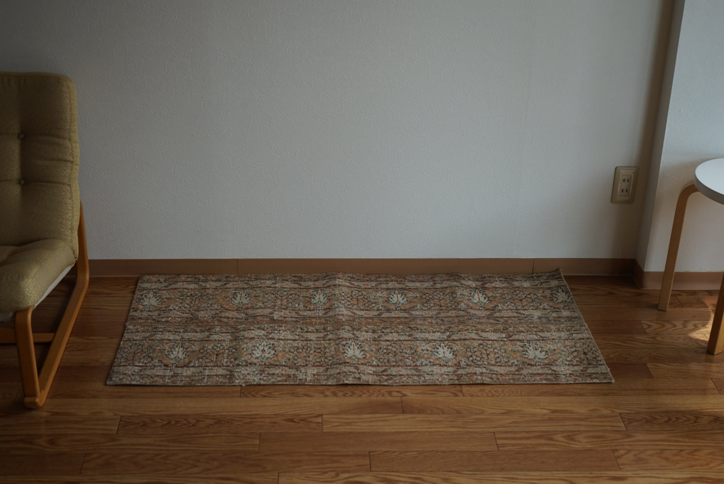 Türkiye Old Oushak Beige , Orange Patchwork Runner 1970年代 131 × 60 cm No.TR25422