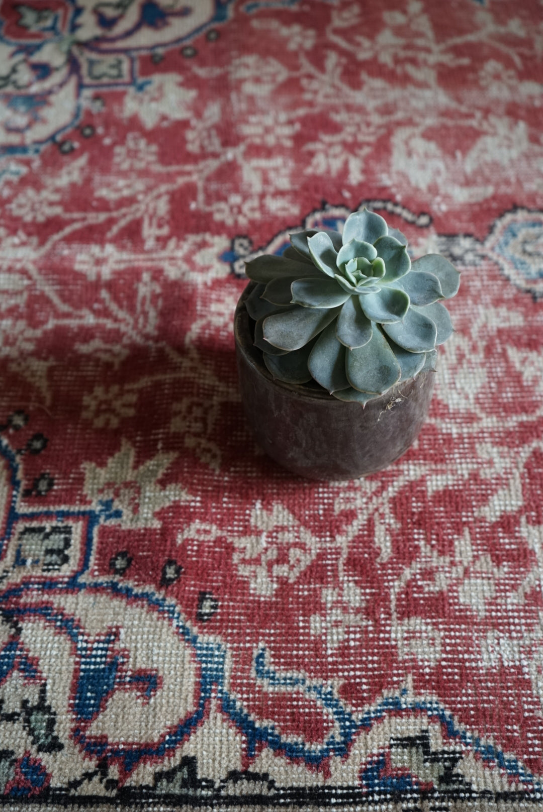 Türkiye Old Isparta Floral Red Medallion 1970年代 204 × 110.5 cm No.TR25258