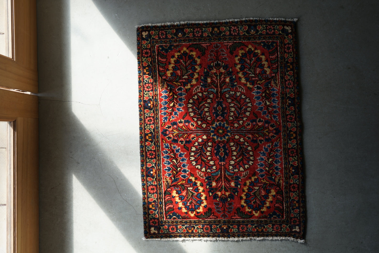 店舗販売 IRAN ANTIQUE LILIAN MOHAJERAN FARAHAN 1820年代 75 × 55.5 cm
