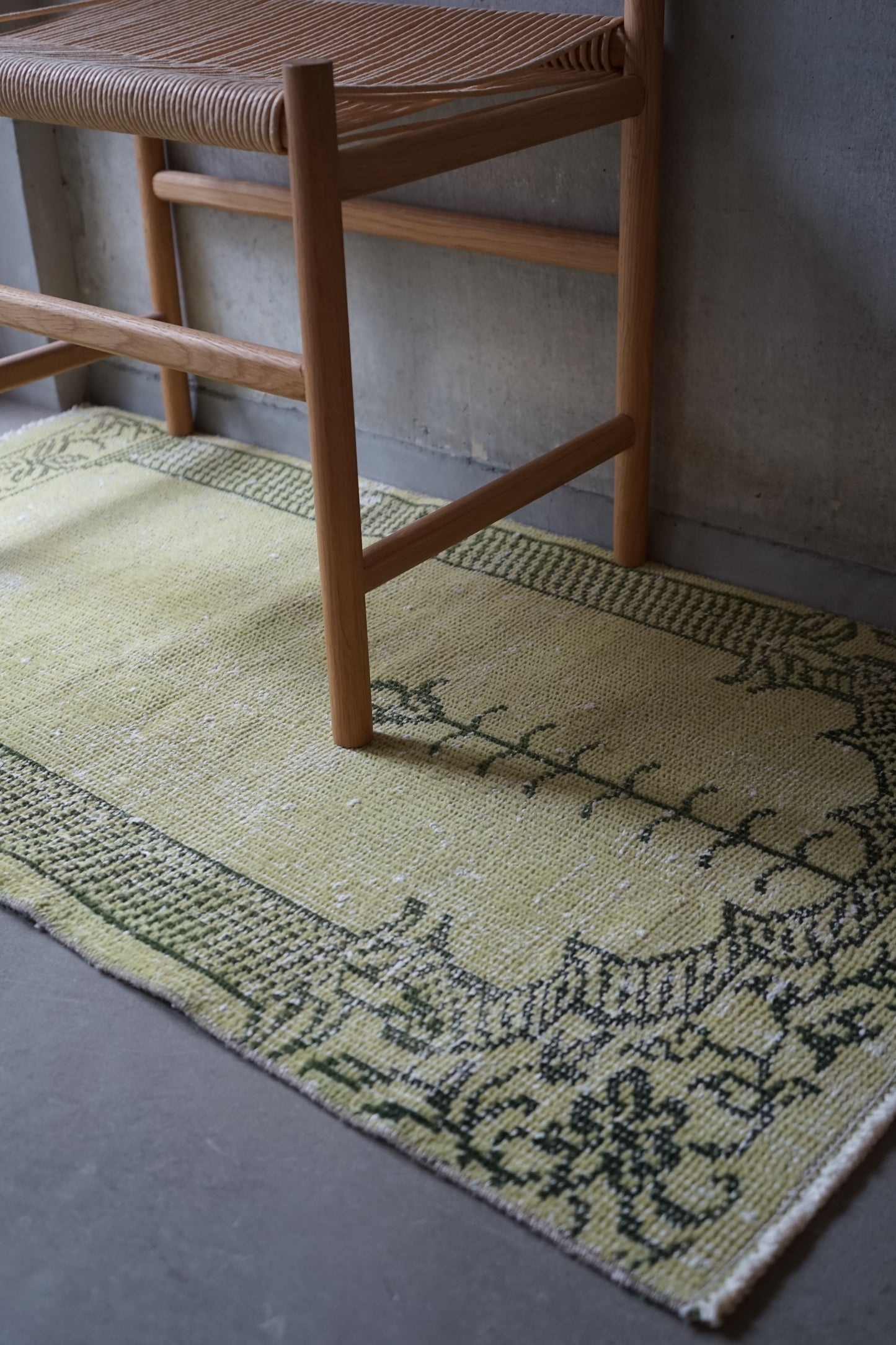 TURKEY OLD ISPARTA ARTICHOKE 1970年代 116 × 66 cm No.TR25201