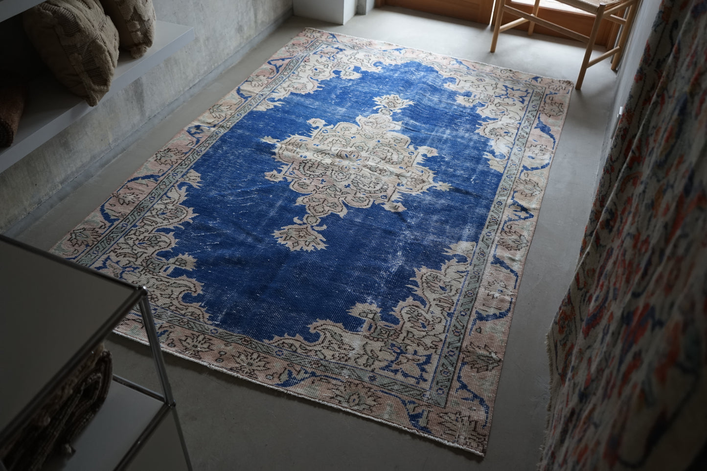 TURKEY OLD ISPARTA BLUE 1970年代 236 × 163 cm No.TR25205