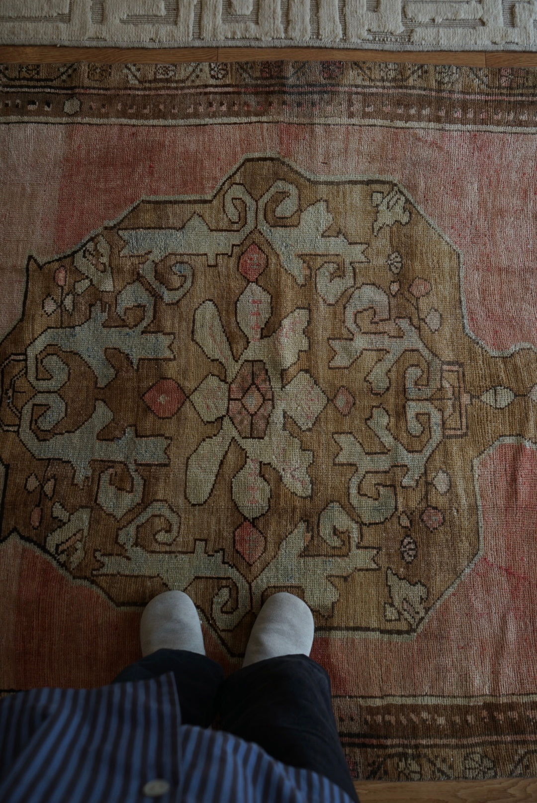TURKEY OLD OUSHAK SALMON PINK 1970年代 286 × 162 cm No.TR25197