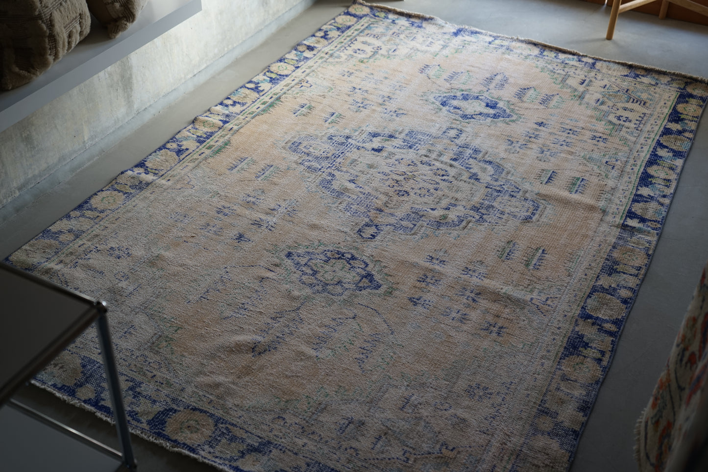 Türkiye Old Isparta Beige Blue 1970年代 246 × 159 cm No.TR25226