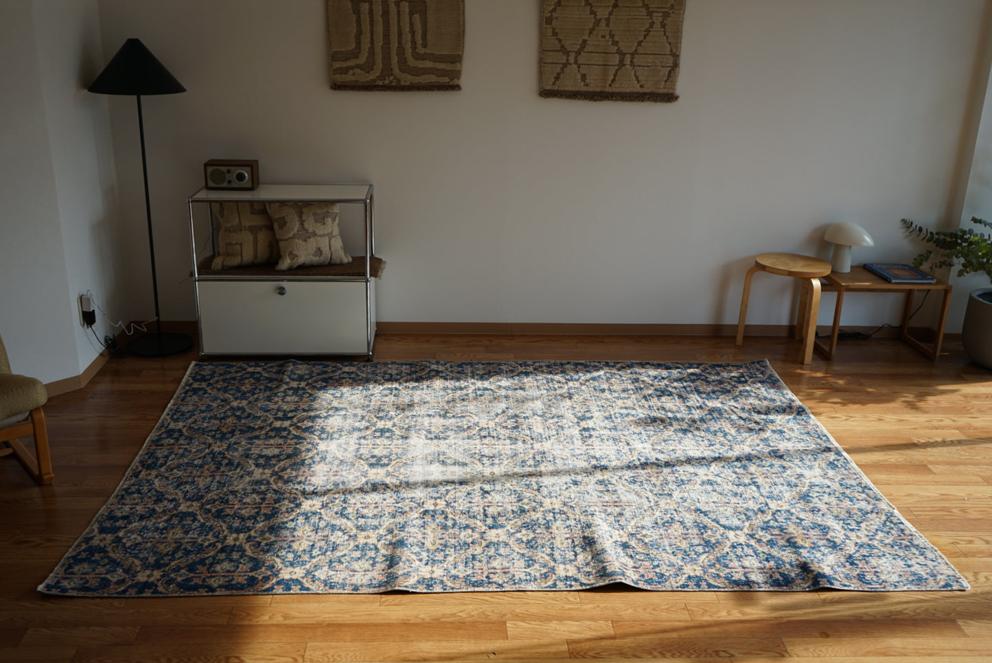 Türkiye Old Isparta Blue 1970年代 255 × 176.5 cm No.TR25434