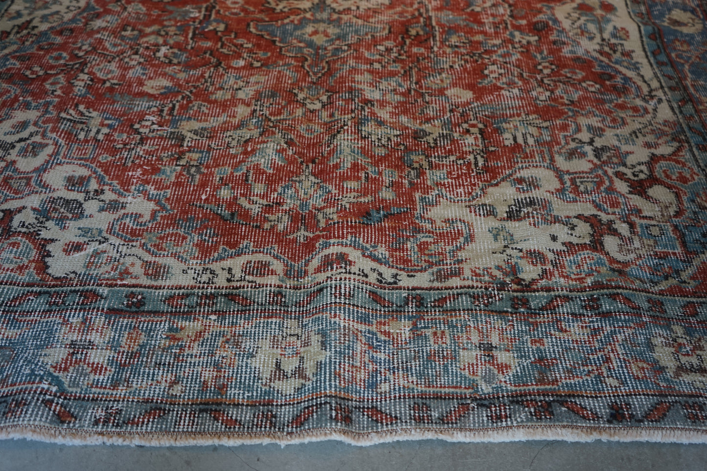TURKEY OLD ISPARTA TURQUOISE RED 1970年代 261 × 155 cm No.TR25212
