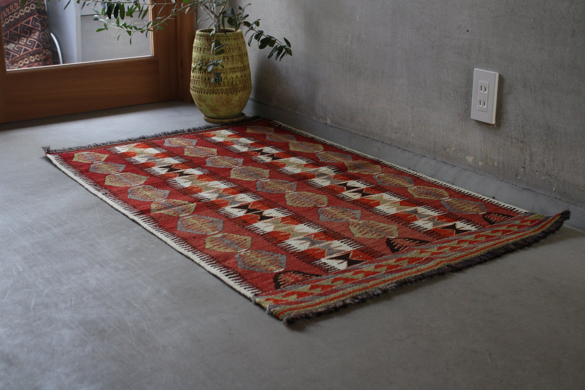 Turkey Anatolia Kilim 1980-1985年代 120×75cm – Maison Étretat