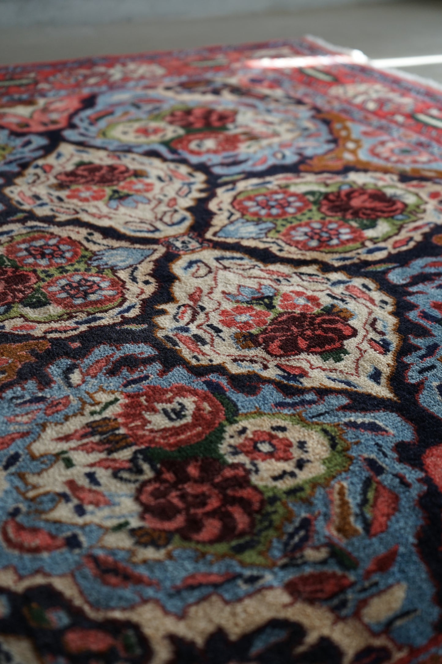 IRAN ANTIQUE BIJAR SANANDAJI MILZA ALI 1920年代 150 × 127 cm