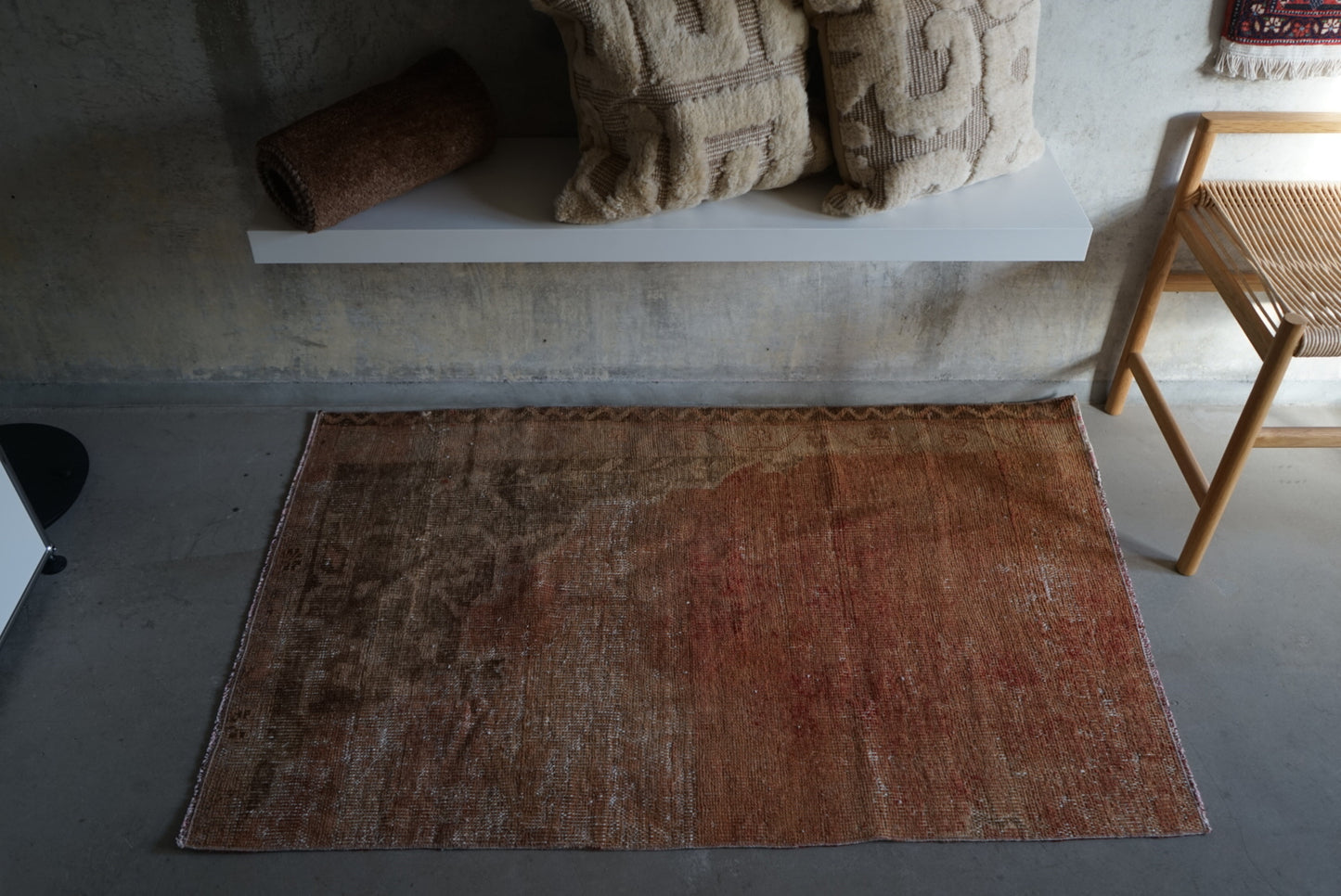 Türkiye Old Oushak Orange Prayer Small size 1970年代 129 × 81 cm No.TR25237