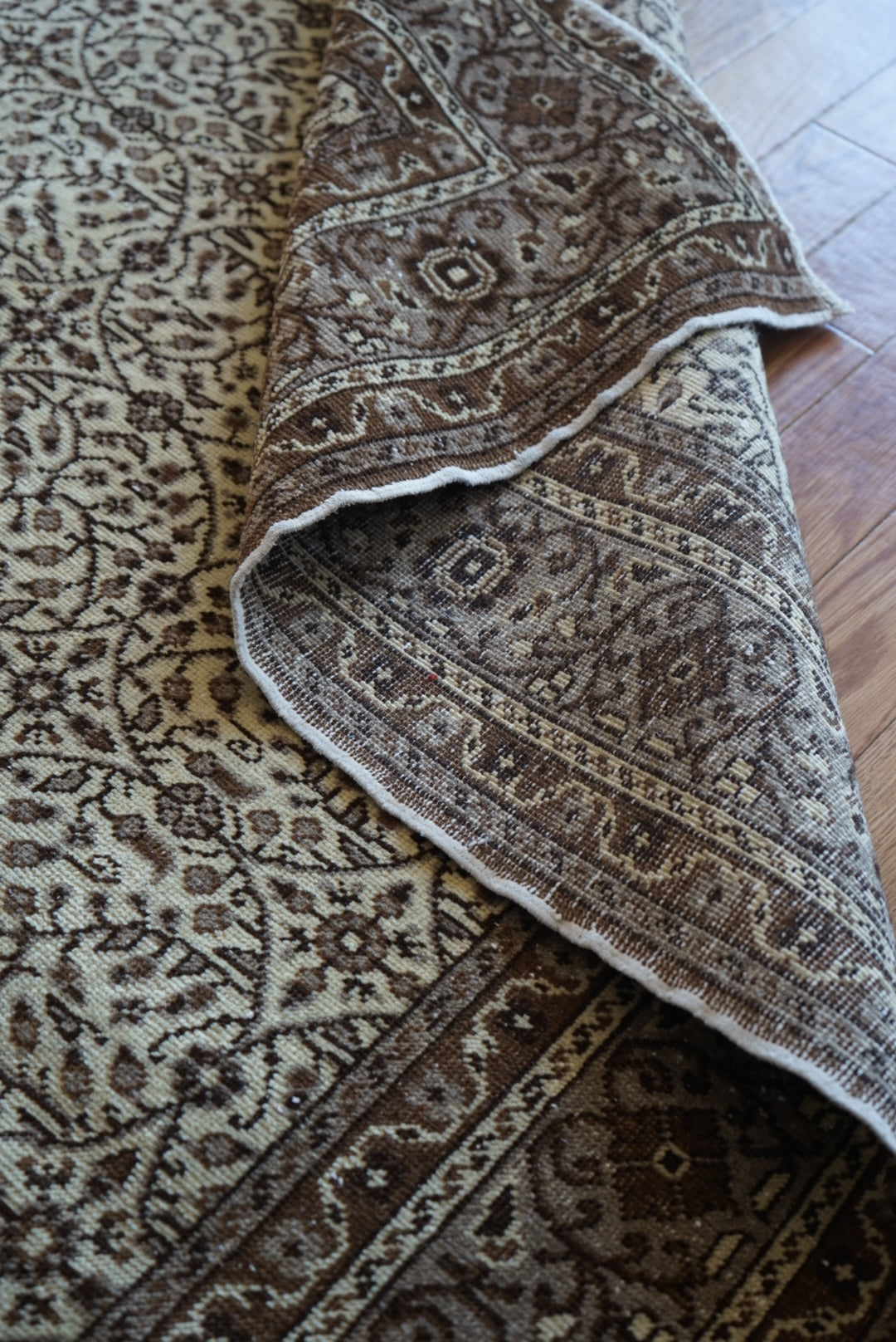 Türkiye Old Kayseri Beige , Brown Flower 1970年代 210 × 142 cm No.TR25388