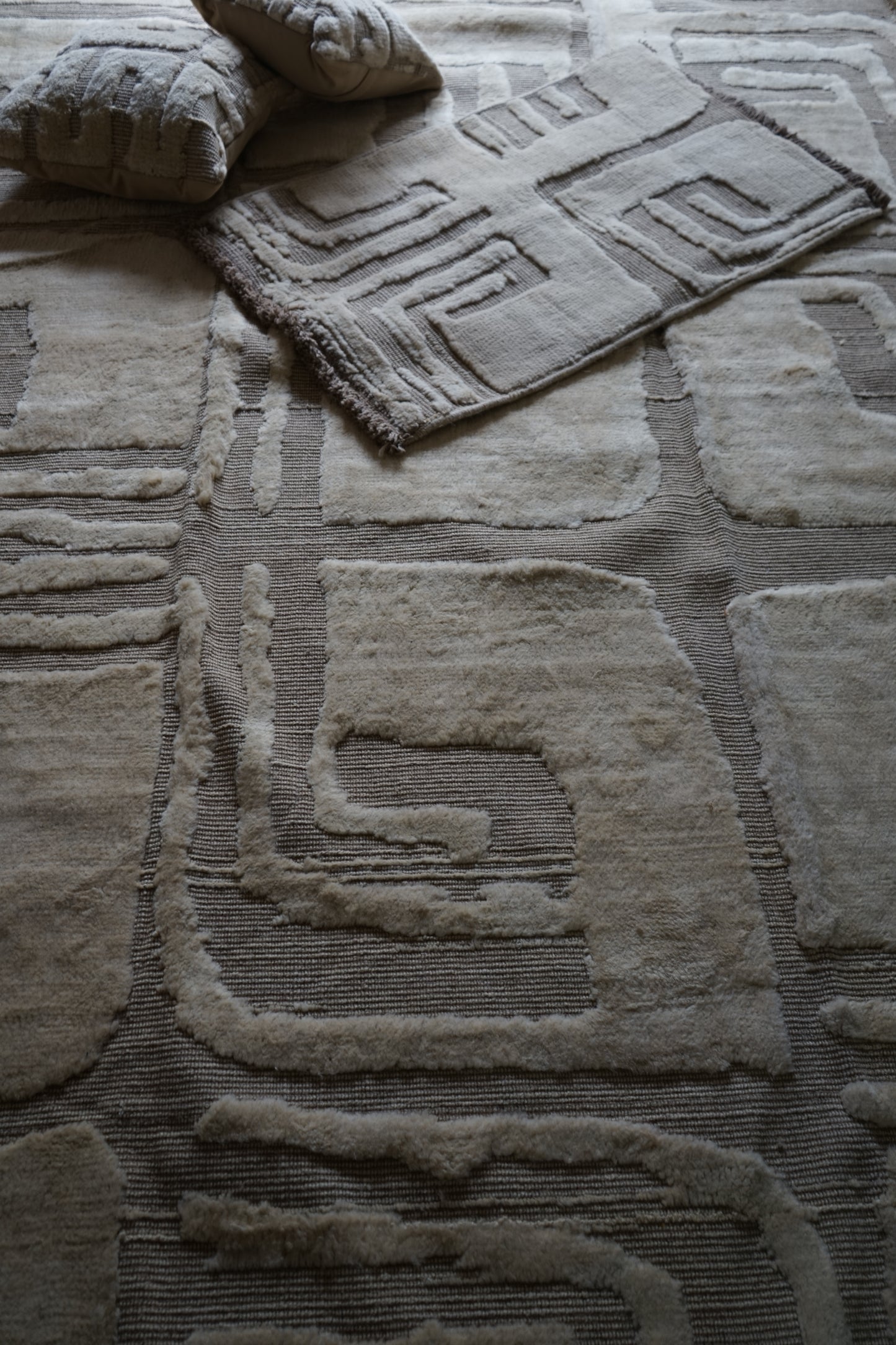 店頭販売 ORIGINAL IRAN  QASHQAI KILIM LIVING MAIN SIZE " PERSIA " 300 × 200 cm