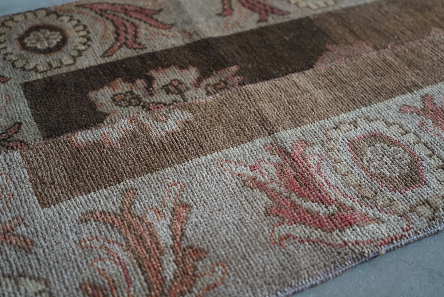 Türkiye Old Oushak Beige , Brown Runner 1970年代 166 × 50 cm No.TR25270