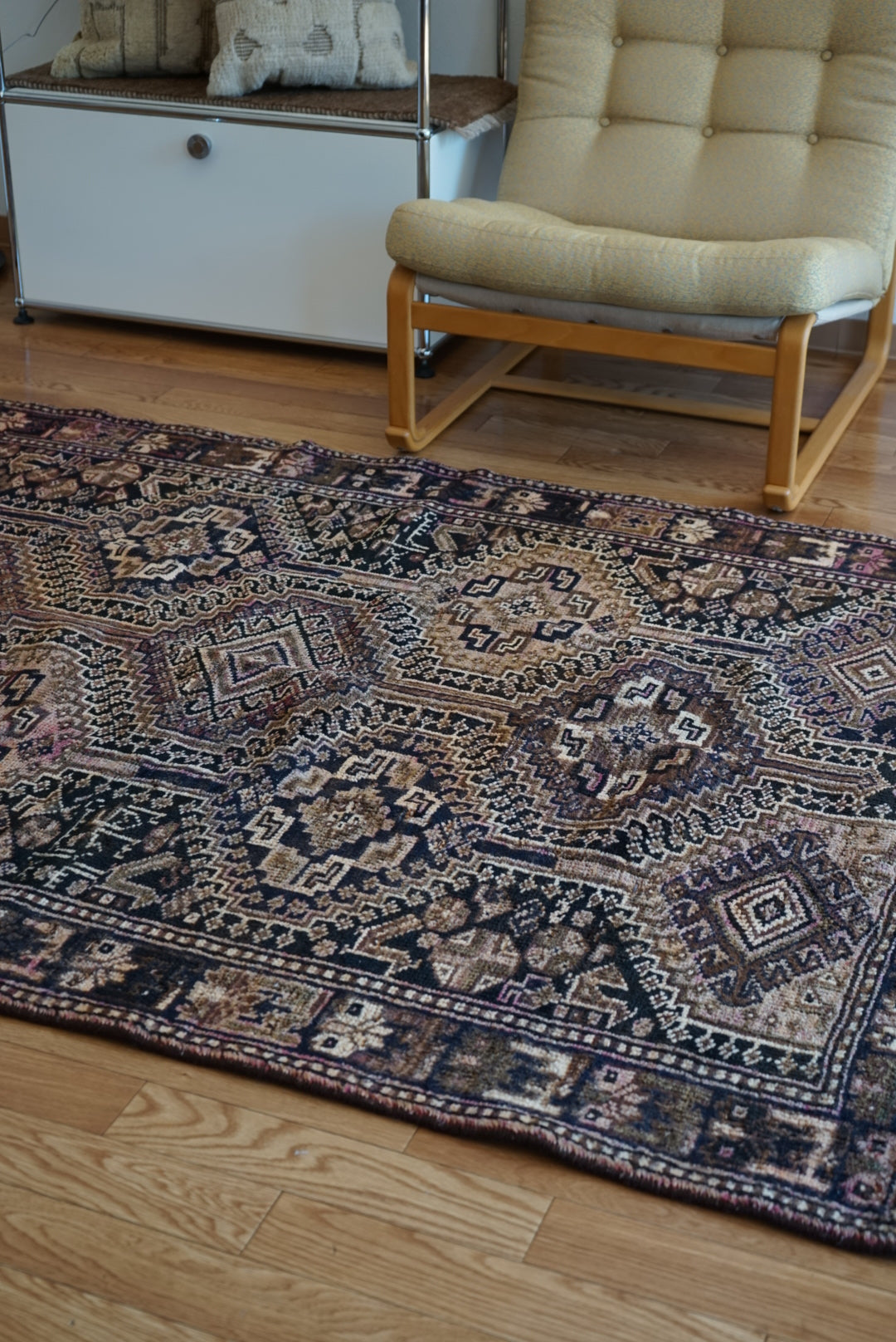 店頭販売 Iran Antique Shiraz Khamseh Dolkhani 1770年代 186 × 131 cm