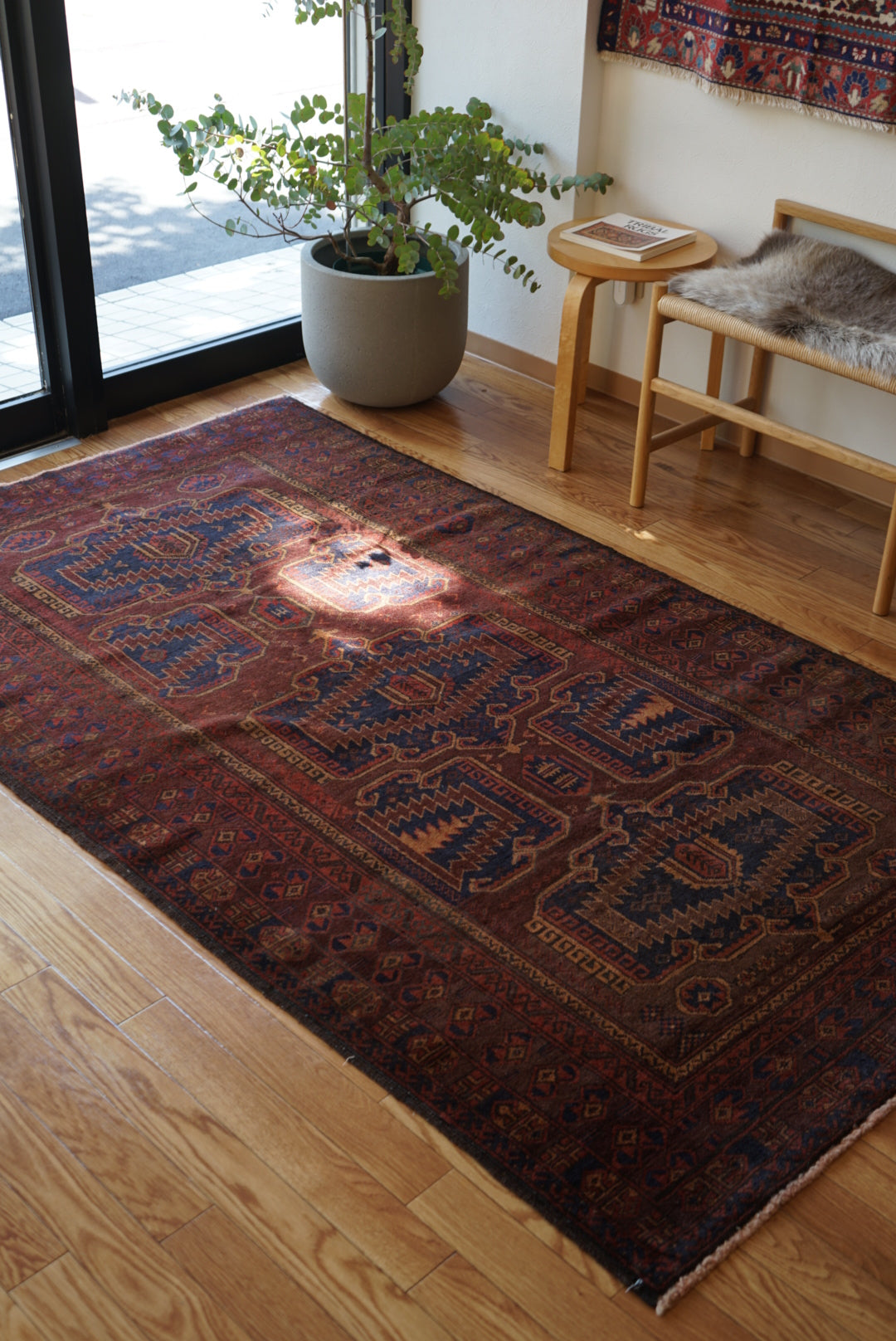 Afghanistan Old Baluch DarkBrown 1975年代 213 × 123.5 cm No.AF2527
