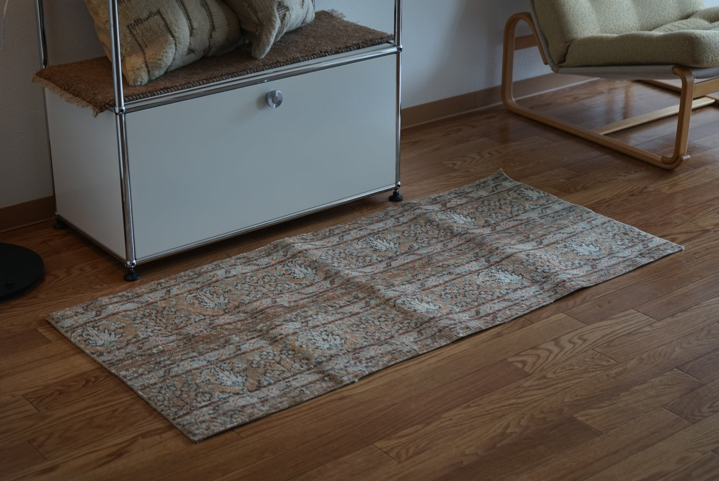 Türkiye Old Oushak Beige , Orange Patchwork Runner 1970年代 131 × 60 cm No.TR25422